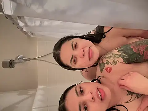 Snapshot of drizzypeach602 chatting on January 29, 1:05 am drizzypeach602 online show from January 29, 1:05 am