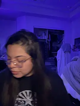 Snapshot of drizzypeach602 chatting on February 17, 3:47 am drizzypeach602 online show from February 17, 3:47 am