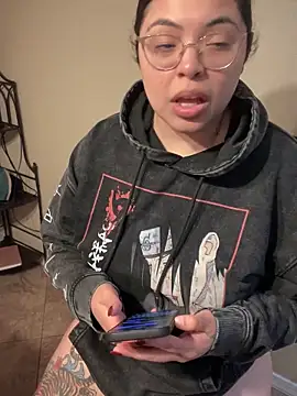 Snapshot of drizzypeach602 chatting on February 26, 7:31 am drizzypeach602 online show from February 26, 7:31 am