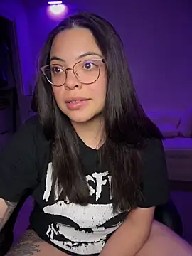 Snapshot of drizzypeach602 chatting on March 14, 5:16 am drizzypeach602 online show from March 14, 5:16 am