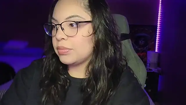 Snapshot of drizzypeach602 chatting on September 18, 1:40 am drizzypeach602 online show from September 18, 1:40 am