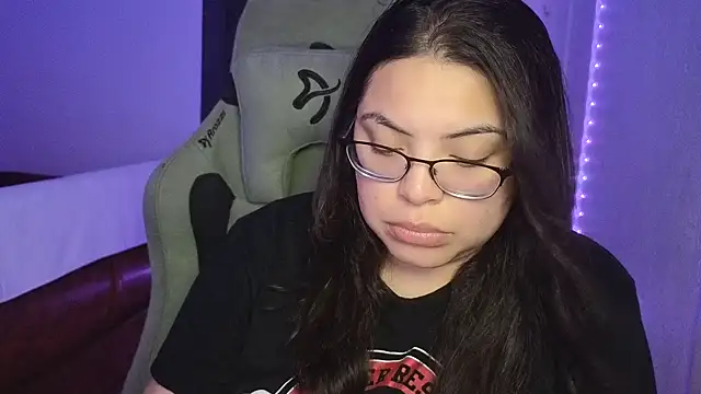 Snapshot of drizzypeach602 chatting on October 20, 1:17 am drizzypeach602 online show from October 20, 1:17 am