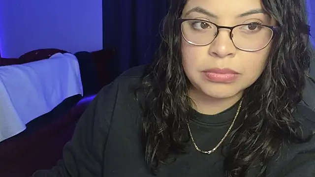 Snapshot of drizzypeach602 chatting on October 23, 1:27 am drizzypeach602 online show from October 23, 1:27 am