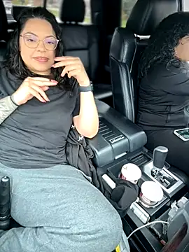 Snapshot of drizzypeach602 chatting on November 8, 7:45 pm drizzypeach602 online show from November 8, 7:45 pm