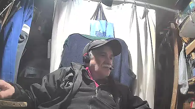 nonnomaturobisex online show from March 7, 12:01 pm