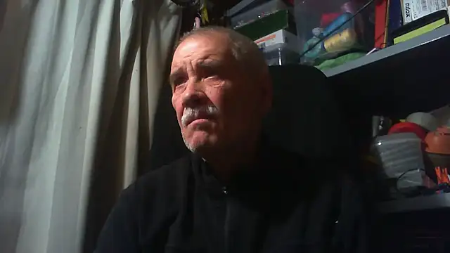 nonnomaturobisex online show from October 15, 5:13 pm