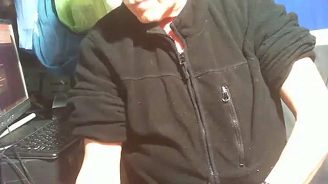 nonnomaturobisex online show from April 22, 2:18 pm