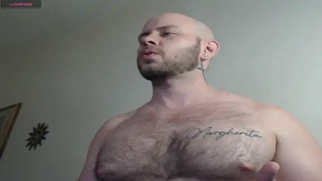 Snapshot of TONY_WHITE_7 chatting on May 1, 1:21 am TONY WHITE 7 online show from May 1, 1:21 am