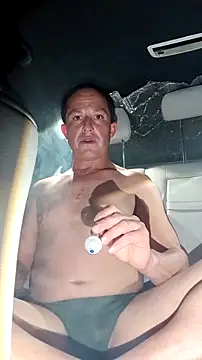 Snapshot of Roberts8inchcock chatting on December 17, 3:23 am Roberts8inchcock online show from December 17, 3:23 am