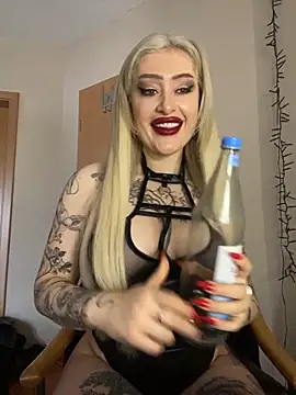 JennaLinn online show from January 24, 11:59 am