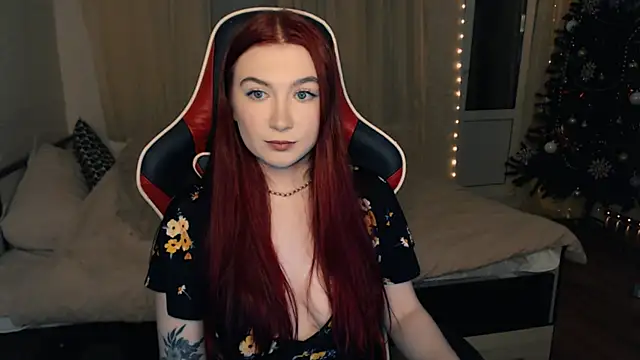 Cute lina online show from December 26, 11:13 pm