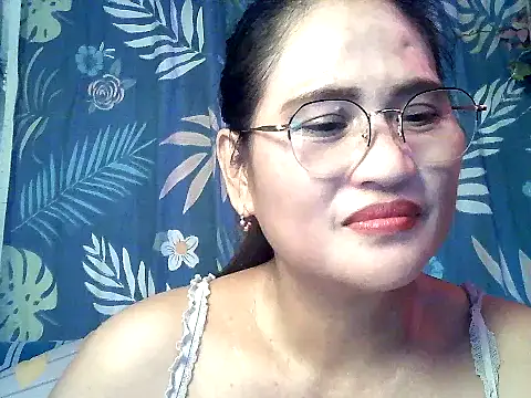 Snapshot of Amazing_Angel22 chatting on September 24, 3:54 am Amazing Angel22 online show from September 24, 3:54 am
