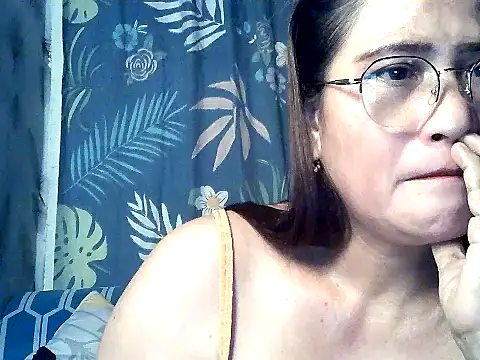 Snapshot of Amazing_Angel22 chatting on September 26, 9:08 pm Amazing Angel22 online show from September 26, 9:08 pm