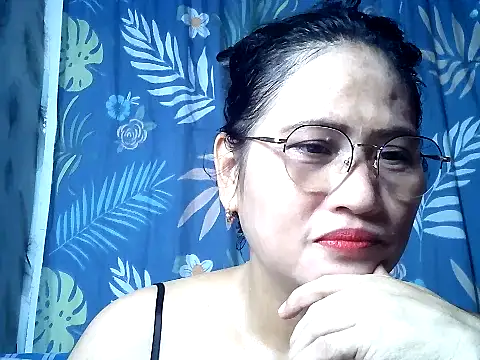 Snapshot of Amazing_Angel22 chatting on October 8, 2:36 pm Amazing Angel22 online show from October 8, 2:36 pm
