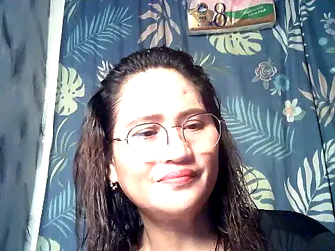 Snapshot of Amazing_Angel22 chatting on October 16, 7:37 pm Amazing Angel22 online show from October 16, 7:37 pm