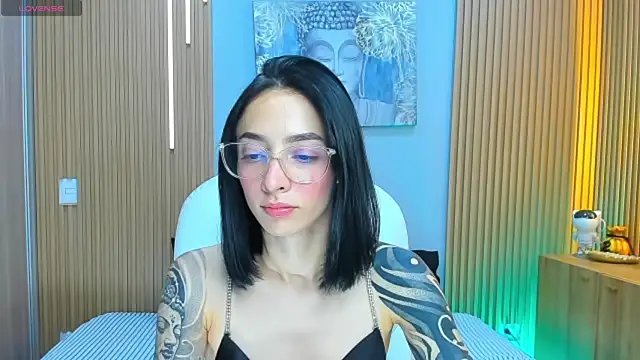 Snapshot of barbie_scoth_ chatting on May 26, 8:27 pm barbie scoth online show from May 26, 8:27 pm