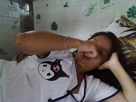 Snapshot of Silly_Girl21 chatting on October 4, 1:14 am Silly Girl21 online show from October 4, 1:14 am