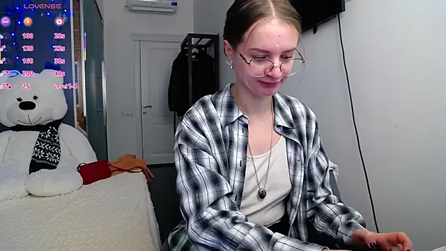 KateJonson online show from February 20, 7:23 am