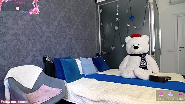 KateJonson online show from September 9, 6:57 am