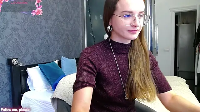 KateJonson online show from September 19, 7:10 am