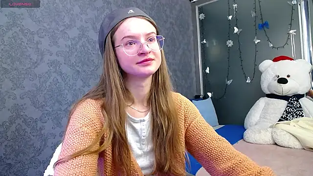 KateJonson online show from October 24, 6:43 am