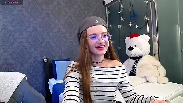 KateJonson online show from October 31, 12:17 pm