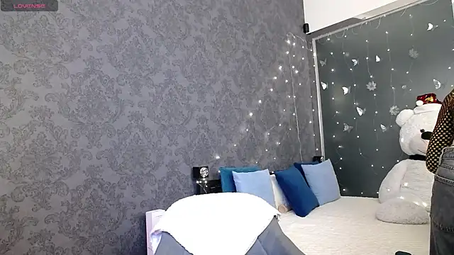 Snapshot of KateJonson chatting on January 6, 8:07 am KateJonson online show from January 6, 8:07 am