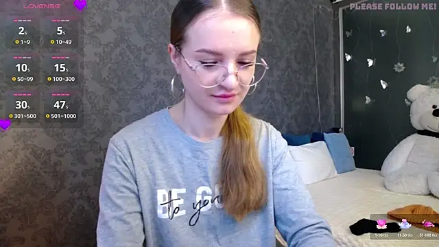 Snapshot of KateJonson chatting on February 27, 7:30 am KateJonson online show from February 27, 7:30 am