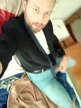 HouseOfCums online show from September 17, 5:31 am