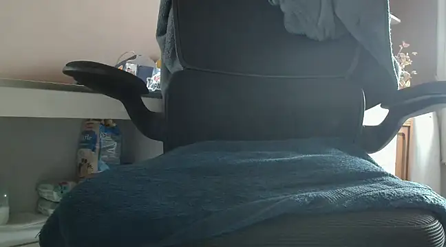 Snapshot of suedel65 chatting on March 13, 2:44 pm suedel65 online show from March 13, 2:44 pm