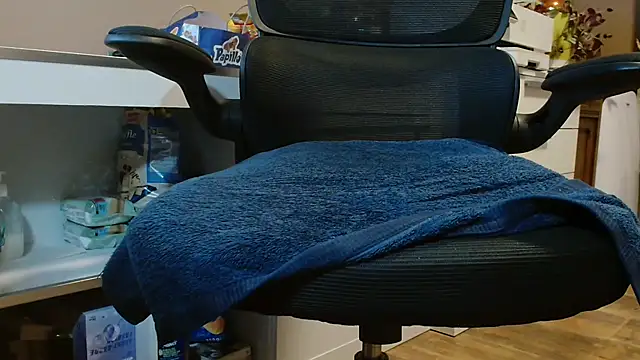 Snapshot of suedel65 chatting on March 14, 4:43 am suedel65 online show from March 14, 4:43 am