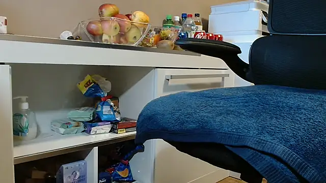 Snapshot of suedel65 chatting on March 19, 6:24 am suedel65 online show from March 19, 6:24 am