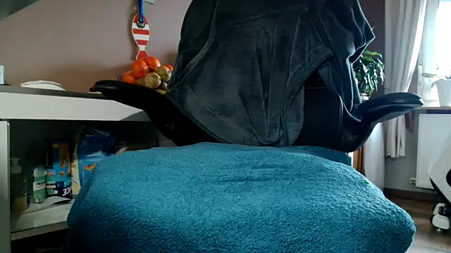 Snapshot of suedel65 chatting on September 23, 3:04 pm suedel65 online show from September 23, 3:04 pm