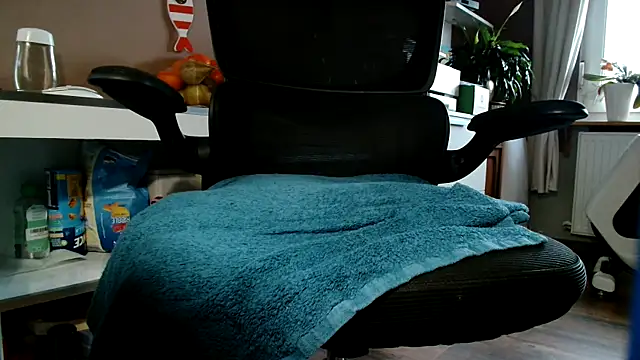 Snapshot of suedel65 chatting on September 25, 3:38 pm suedel65 online show from September 25, 3:38 pm