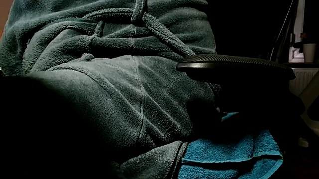 Snapshot of suedel65 chatting on October 8, 3:37 am suedel65 online show from October 8, 3:37 am