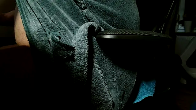 Snapshot of suedel65 chatting on October 21, 2:56 am suedel65 online show from October 21, 2:56 am