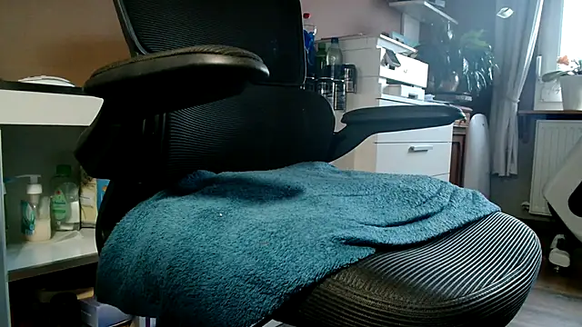 Snapshot of suedel65 chatting on October 23, 3:00 pm suedel65 online show from October 23, 3:00 pm