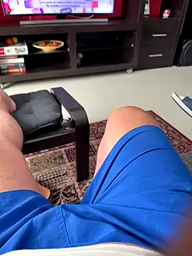 Snapshot of suedel65 chatting on October 29, 8:05 am suedel65 online show from October 29, 8:05 am