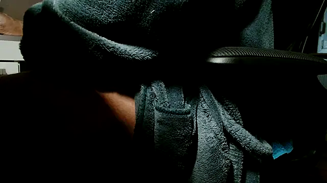 Snapshot of suedel65 chatting on November 9, 4:11 am suedel65 online show from November 9, 4:11 am