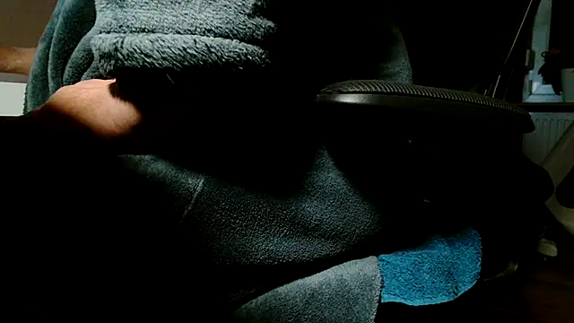 Snapshot of suedel65 chatting on November 10, 4:22 am suedel65 online show from November 10, 4:22 am