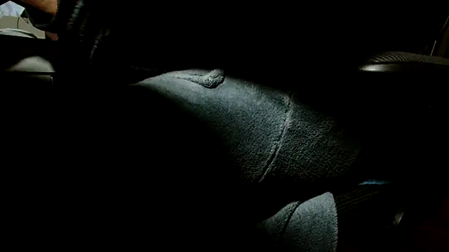 Snapshot of suedel65 chatting on November 19, 3:28 am suedel65 online show from November 19, 3:28 am