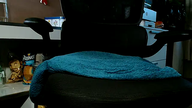 Snapshot of suedel65 chatting on November 19, 3:34 pm suedel65 online show from November 19, 3:34 pm