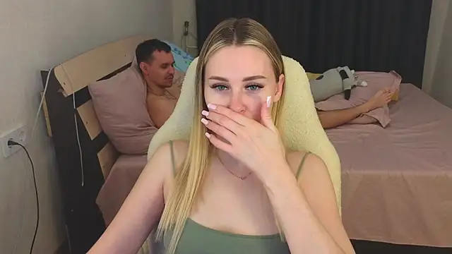 Snapshot of Alenca_hot_sex chatting on December 9, 4:26 pm Alenca hot sex online show from December 9, 4:26 pm