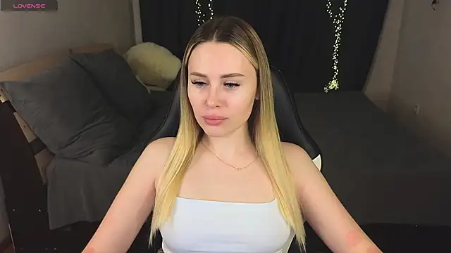 Snapshot of Alenca_hot_sex chatting on January 31, 4:17 pm Alenca hot sex online show from January 31, 4:17 pm