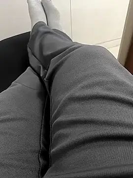 Desi Londa 143 online show from March 5, 11:06 am