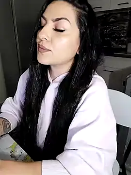 Snapshot of hot-babygirl chatting on February 18, 8:25 pm hot-babygirl online show from February 18, 8:25 pm