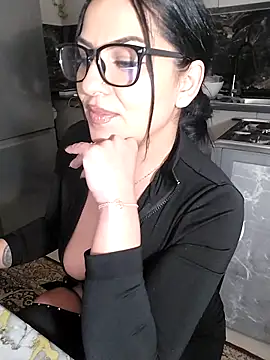 Snapshot of hot-babygirl chatting on March 2, 11:42 pm hot-babygirl online show from March 2, 11:42 pm