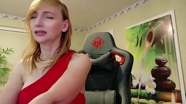 HotLana69 online show from February 22, 5:35 pm