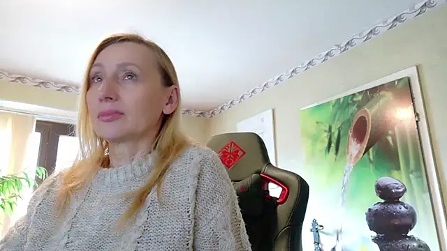 Snapshot of HotLana69 chatting on July 8, 3:27 pm HotLana69 online show from July 8, 3:27 pm