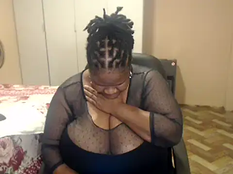 sweetnoziexx online show from April 18, 4:33 pm